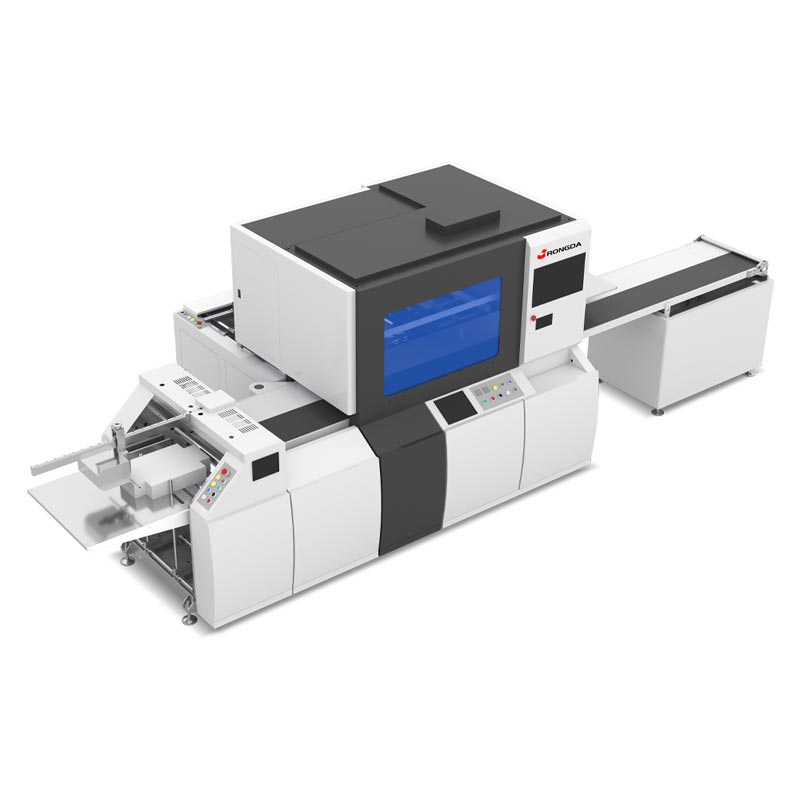 Mașină automată de poziționare a capacului carcasei