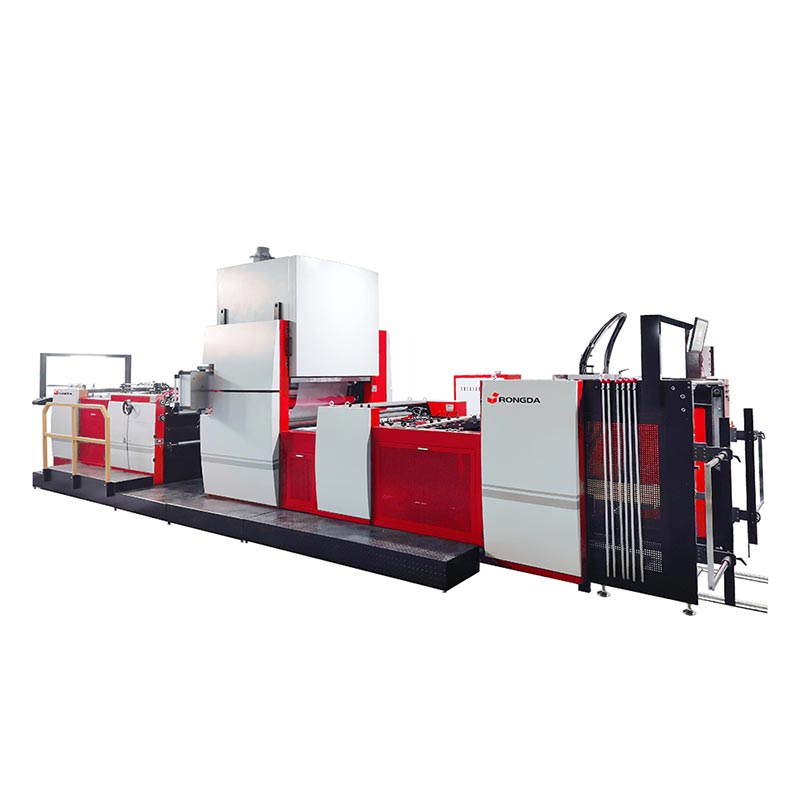 Laminator automat de film cu dispozitiv de îndepărtare a pudrei